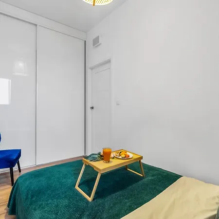 Business - Air Conditioning, 10th Floor, View, Balcony - By Rentujemy Apartment *