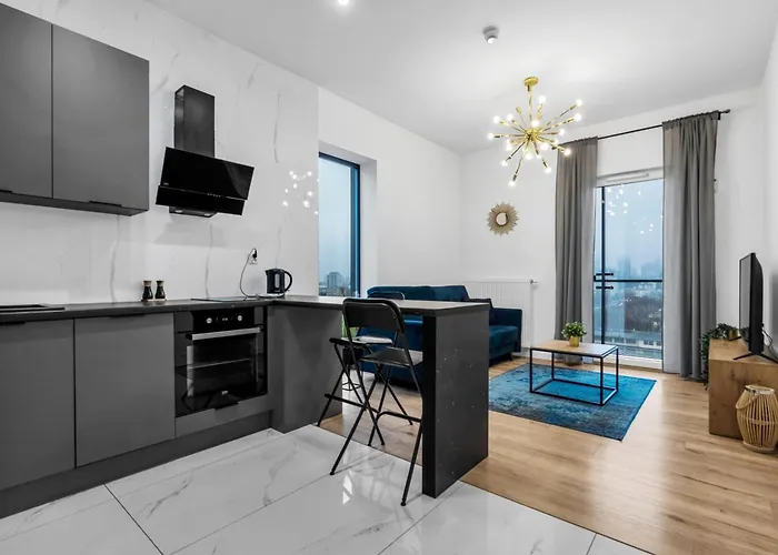 شقة Business - Air Conditioning, 10th Floor, View, Balcony - By Rentujemy *