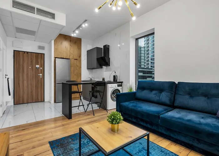 شقة Business - Air Conditioning, 10th Floor, View, Balcony - By Rentujemy وارسو