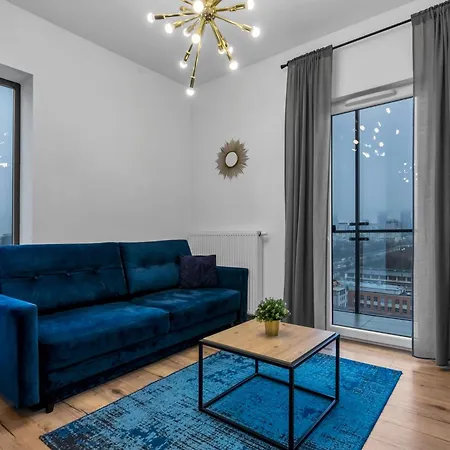 Apartament Business - Air Conditioning, 10th Floor, View, Balcony - By Rentujemy *